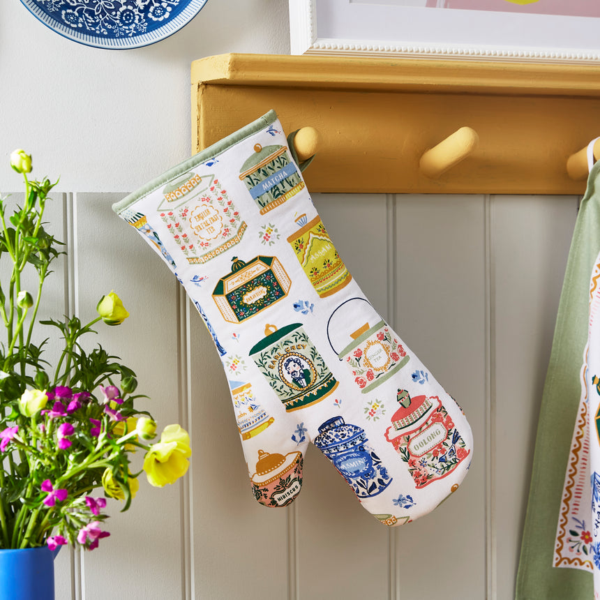 Ulster Weavers Tea Tins Gauntlet