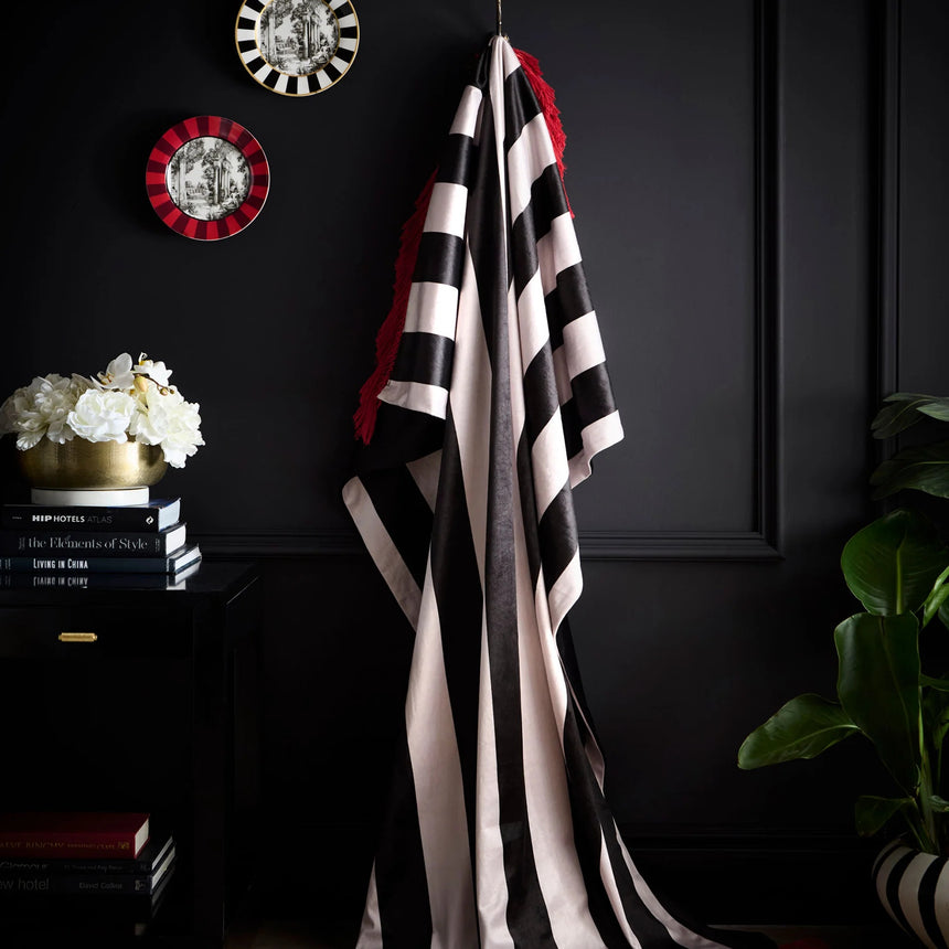 LLB Festivo Stripe Black 130x180cm Throw